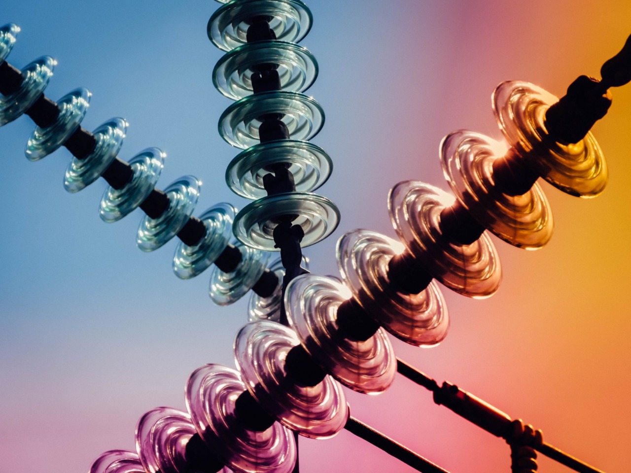 GLASS INSULATORS